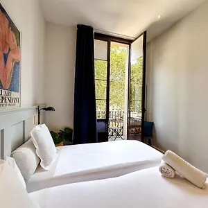 https://som-nit-born.topbarcelonahotels.com